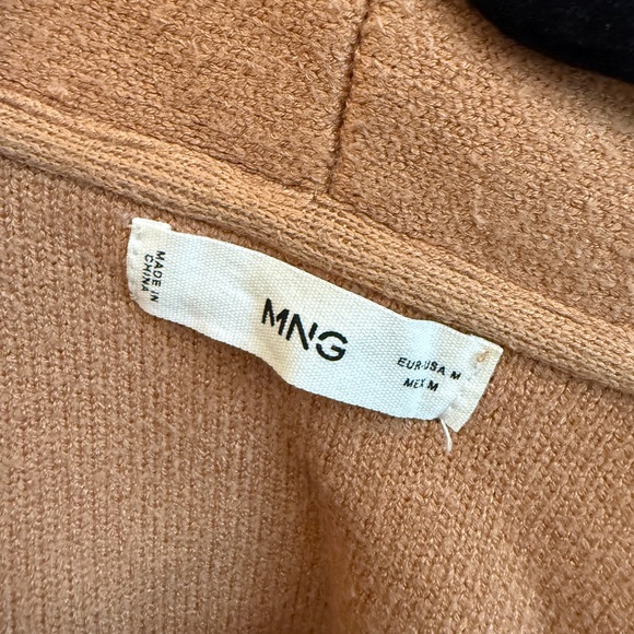 MNG by Mango Camel Knit Cardigan with Pockets - Size Medium - Great condition - Picture 4 of 4